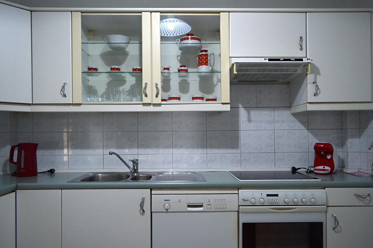 Ευρύχωρο Διαμέρισμα Στο Κέντρο Της Πόλης كاستوريا المظهر الخارجي الصورة